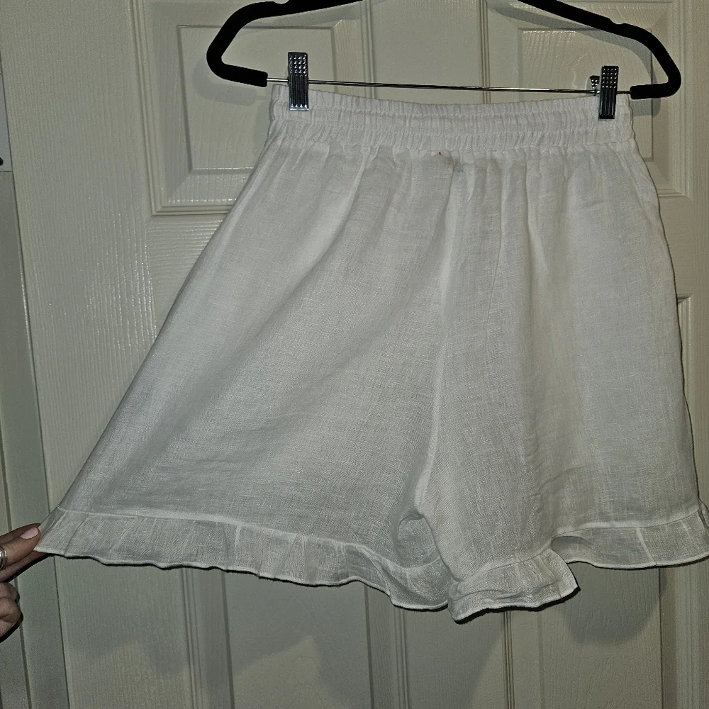 Stark X 100% Linen Shorts Bottoms Medium White Ruffles Pockets Beach Coverup